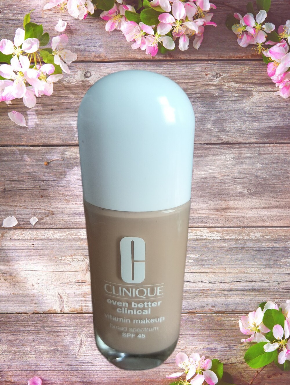 Clinique Even Better Clinical™ Vitamin Makeup Broad Spectrum SPF 45
